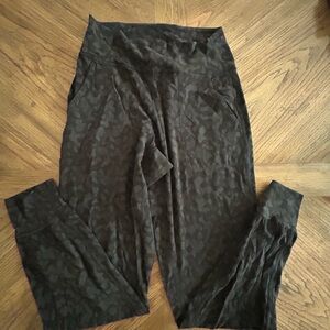 Lululemon Stylish Black Patterned Women's Pants